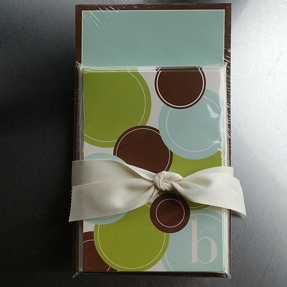 Letter B 10 note cards and note pad